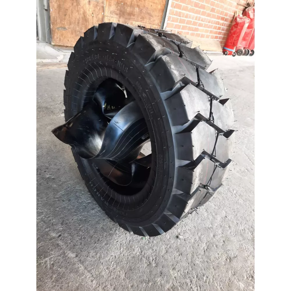 Спецшина 28х9-15 Long march S-606 16 PLY в Пыть-Яхе