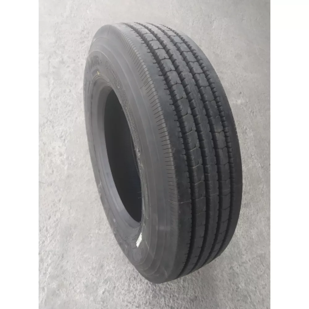 Грузовая шина 215/75 R17,5 Long March LM-216 16PR в Пыть-Яхе